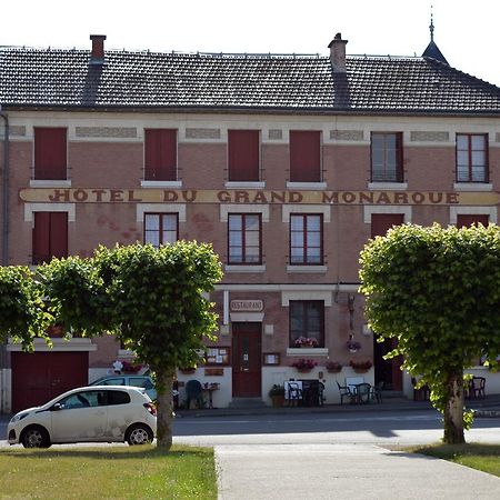 Hotel Du Grand Monarque Varennes-en-Argonne Exterior foto